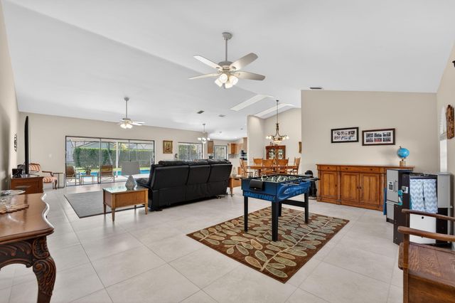 5111 NW 85th Road, Coral Springs, FL 33067