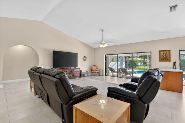 5111 NW 85th Road, Coral Springs, FL 33067