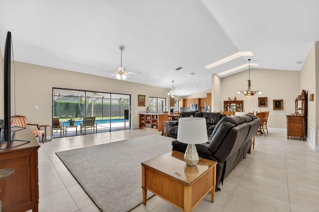 5111 NW 85th Road, Coral Springs, FL 33067