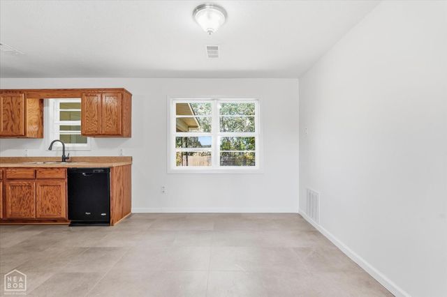 107 NW Inman Drive, Walnut Ridge, AR 72476