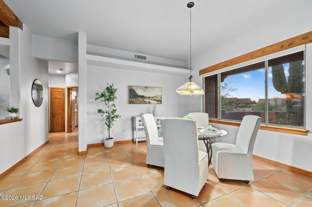 9742 N Camino Del Plata, Tucson, AZ 85742