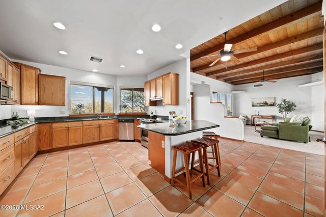 9742 N Camino Del Plata, Tucson, AZ 85742