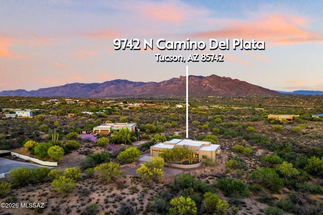 9742 N Camino Del Plata, Tucson, AZ 85742