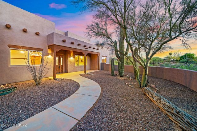 9742 N Camino Del Plata, Tucson, AZ 85742