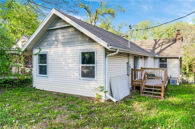 2722 Raytown Road, Kansas City, MO 64128