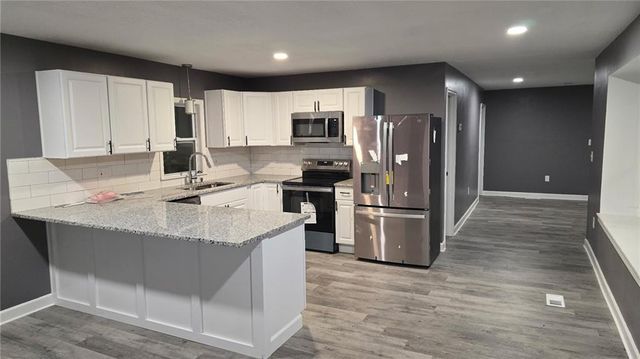 2722 Raytown Road, Kansas City, MO 64128