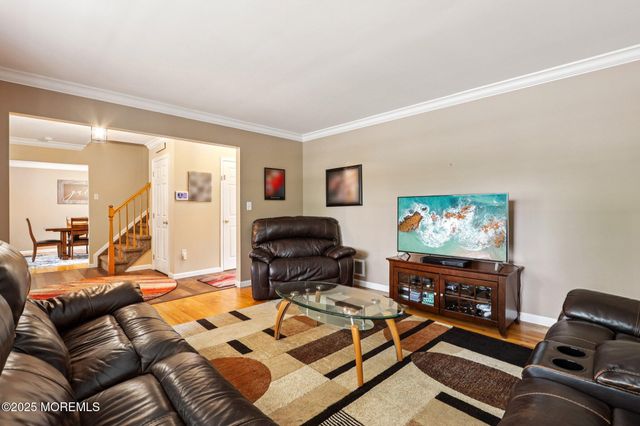 3 Macintosh Court, Jackson, NJ 08527