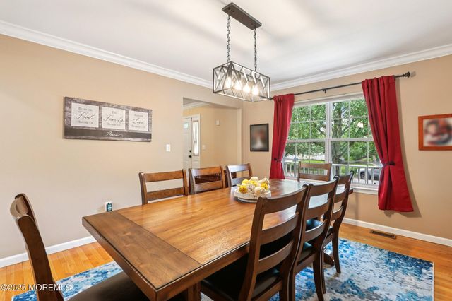 3 Macintosh Court, Jackson, NJ 08527