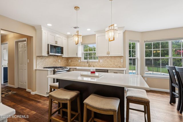 3 Macintosh Court, Jackson, NJ 08527