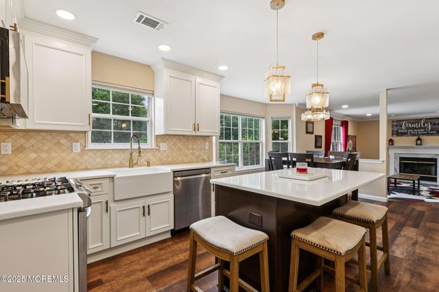 3 Macintosh Court, Jackson, NJ 08527