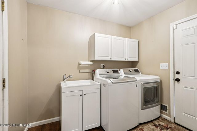 3 Macintosh Court, Jackson, NJ 08527
