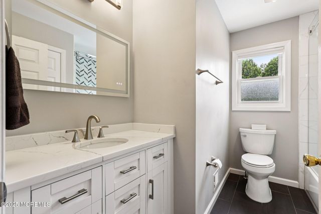 3 Macintosh Court, Jackson, NJ 08527