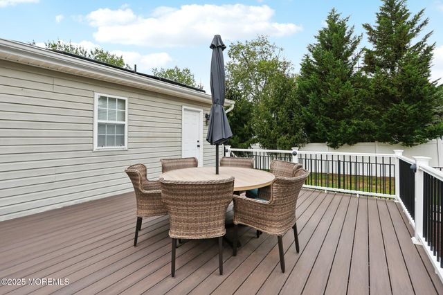 3 Macintosh Court, Jackson, NJ 08527