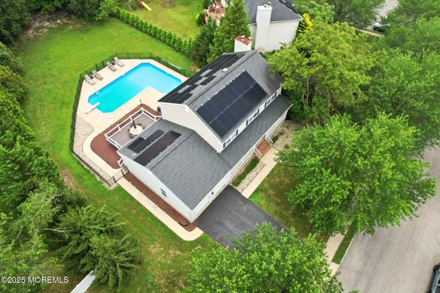 3 Macintosh Court, Jackson, NJ 08527