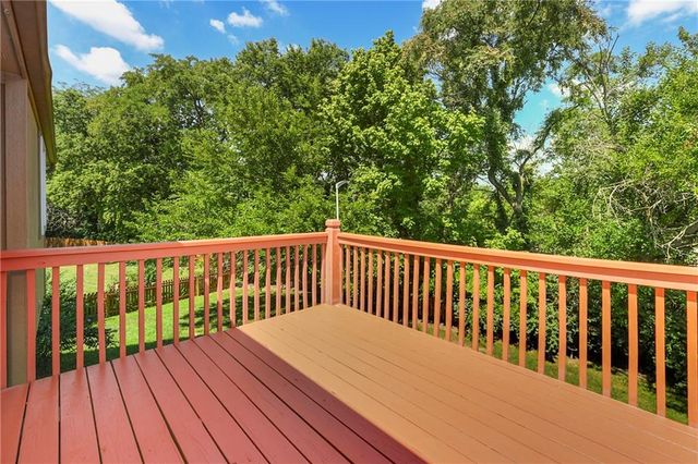 604 Hawthorne Place, Liberty, MO 64068