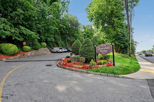 352 Central Park Avenue D11, Scarsdale, NY 10583