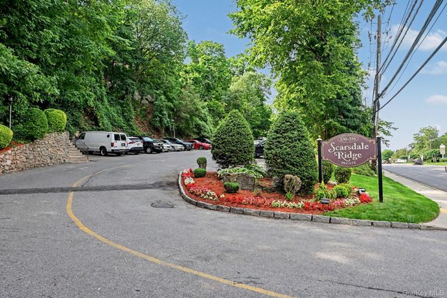 352 Central Park Avenue D11, Scarsdale, NY 10583
