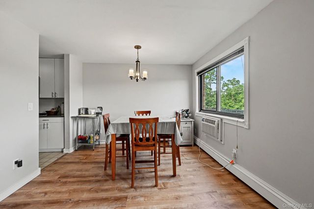 352 Central Park Avenue D11, Scarsdale, NY 10583