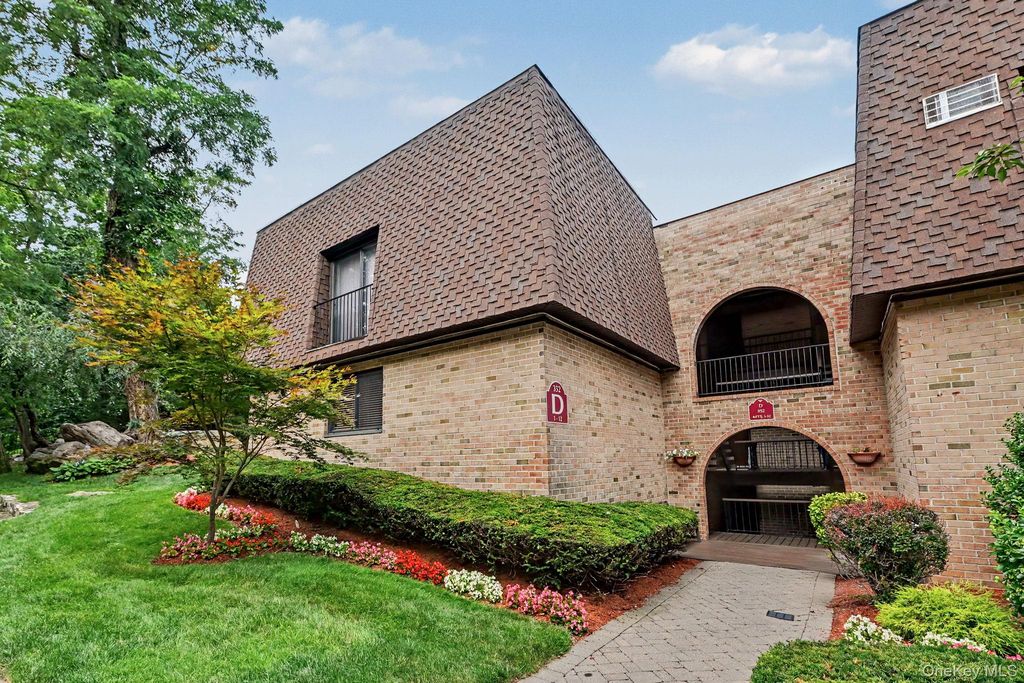 352 Central Park Avenue D11, Scarsdale, NY 10583
