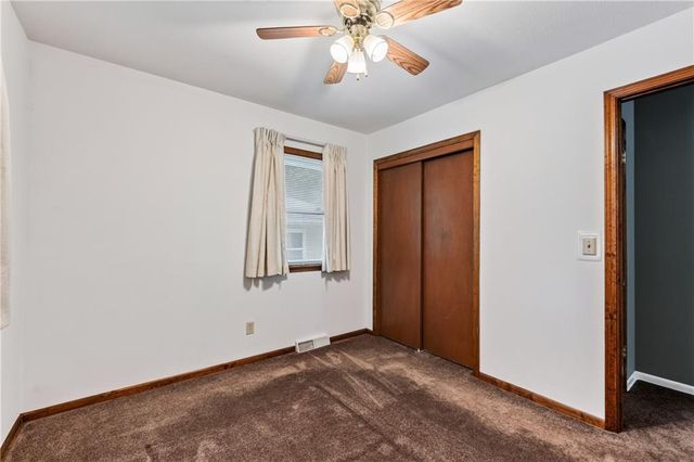 8029 Yecker Avenue, Kansas City, KS 66109