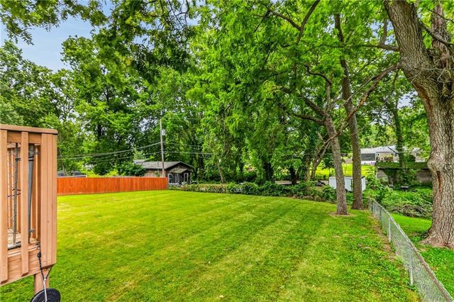 8029 Yecker Avenue, Kansas City, KS 66109