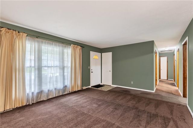8029 Yecker Avenue, Kansas City, KS 66109
