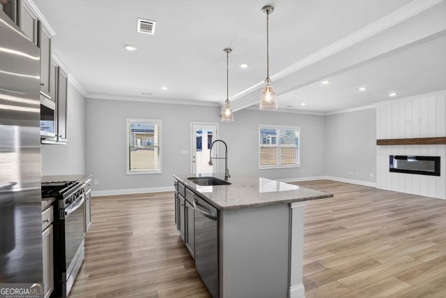 4211 Portsbrook Avenue, Snellville, GA 30039