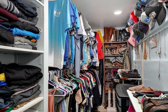 329 Douglas Fir Road, Ozark, MO 65721