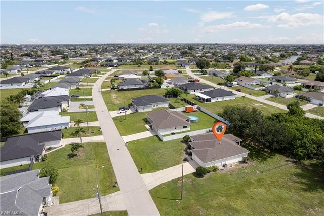 459 NE 3rd AVE, Cape Coral, FL 33909