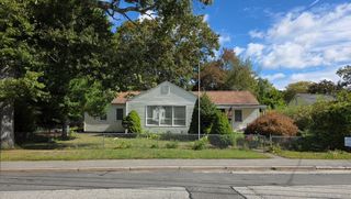 23 Midway Oval, Groton, CT 06340