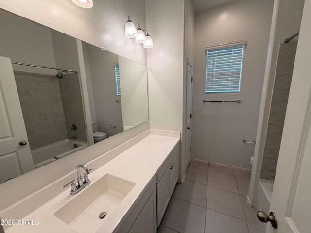 15628 W SMOKETREE Drive, Surprise, AZ 85387