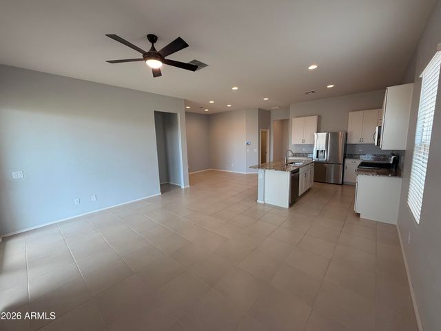15628 W SMOKETREE Drive, Surprise, AZ 85387