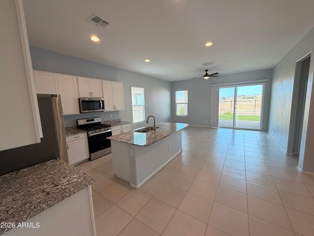 15628 W SMOKETREE Drive, Surprise, AZ 85387