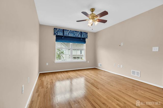 8 Edith Drive, Franklin Twsp, NJ 07416