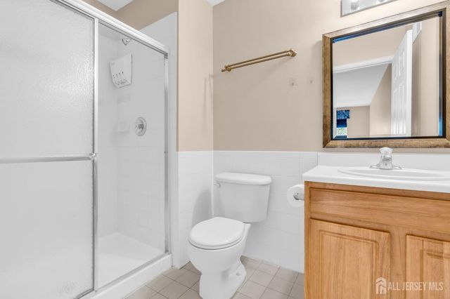 8 Edith Drive, Franklin Twsp, NJ 07416