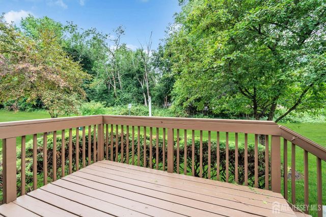 8 Edith Drive, Franklin Twsp, NJ 07416