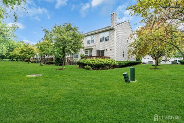 8 Edith Drive, Franklin Twsp, NJ 07416