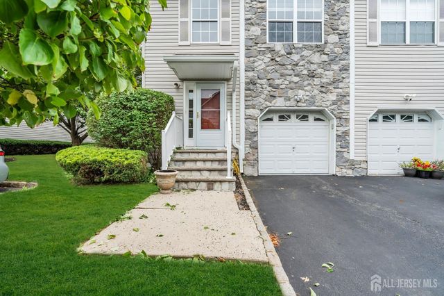 8 Edith Drive, Franklin Twsp, NJ 07416