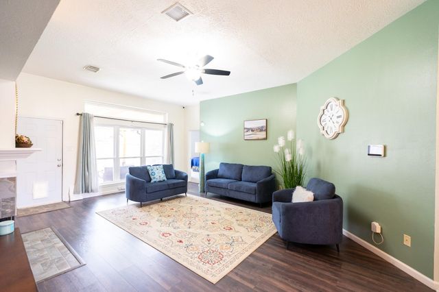 16039 Surrey Woods Drive, Friendswood, TX 77546