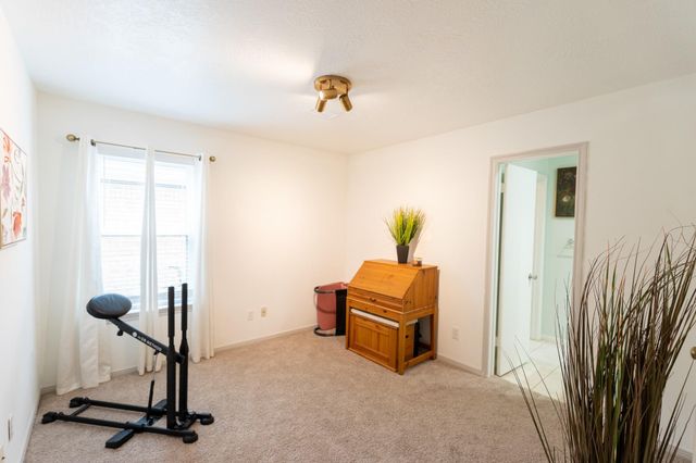 16039 Surrey Woods Drive, Friendswood, TX 77546