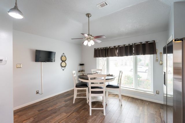 16039 Surrey Woods Drive, Friendswood, TX 77546