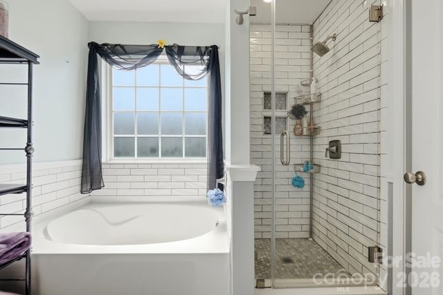 15320 Edgewater Forest Lane, Charlotte, NC 28278