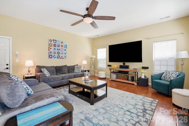 15320 Edgewater Forest Lane, Charlotte, NC 28278