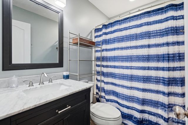 15320 Edgewater Forest Lane, Charlotte, NC 28278