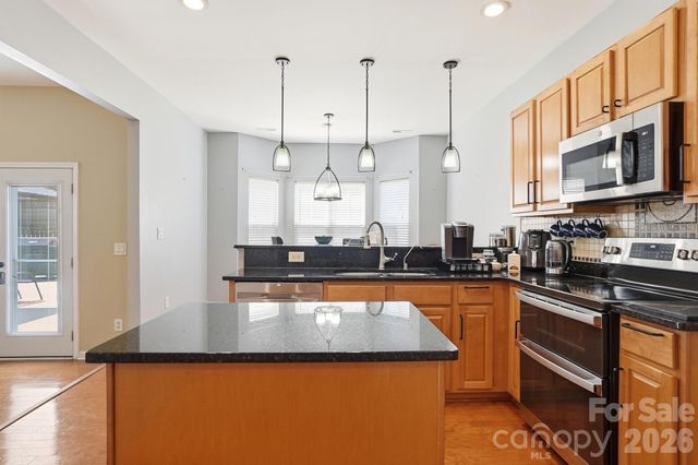 15320 Edgewater Forest Lane, Charlotte, NC 28278