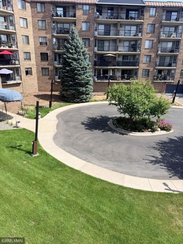 2601 Kenzie Terrace 228, Saint Anthony, MN 55418