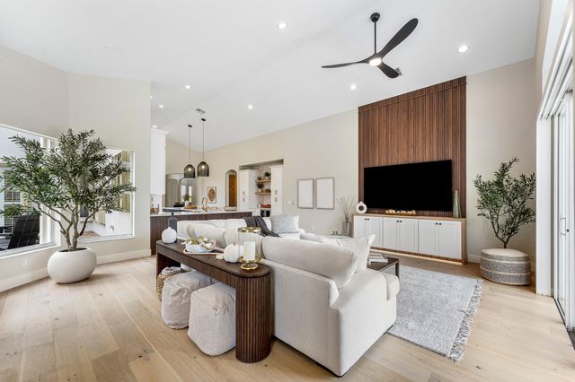 8198 Spyglass Drive, West Palm Beach, FL 33412