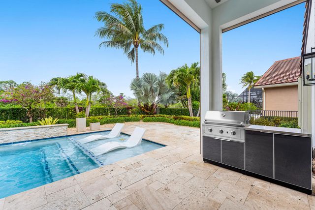 8198 Spyglass Drive, West Palm Beach, FL 33412