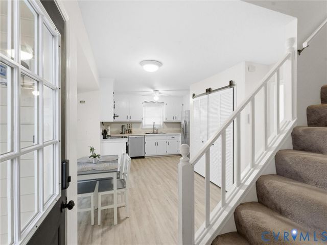 24204 Gloria Dr, Petersburg, VA 23803