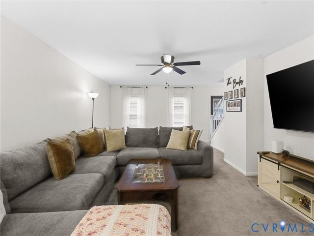 24204 Gloria Dr, Petersburg, VA 23803